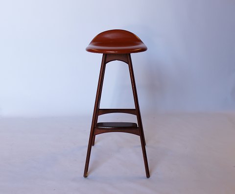 Bar stool, model OD61, designed by Erik Buch and manufactured by Odense 
furniture factory.
5000m2 showroom.