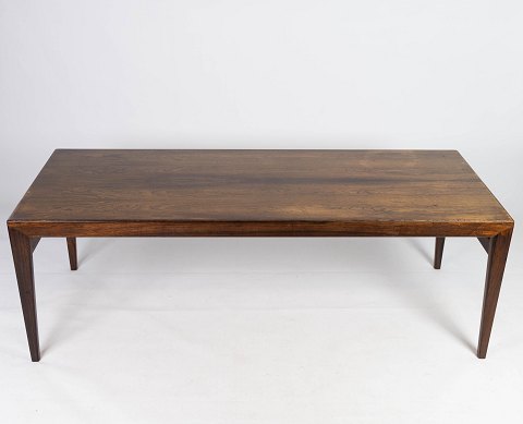 Coffee table in rosewood of danish design from the 1960s. 
5000m2 showroom.