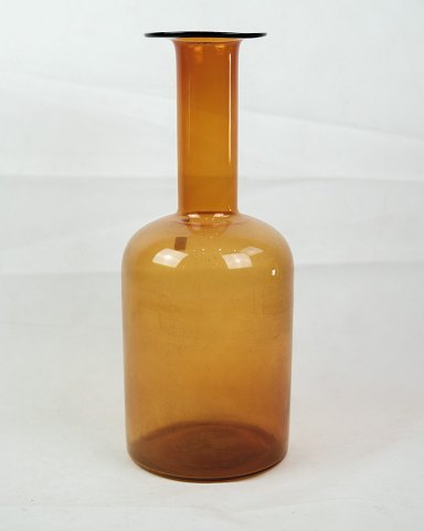 Vase i gult glas designet af Otto Bauer for Holmegaard fra 1950