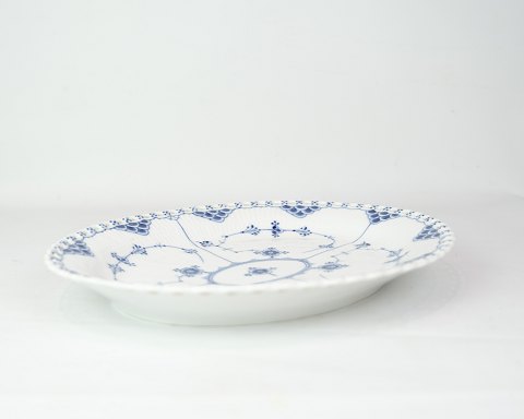 Royal Copenhagen - Serveringsfad - Musselmalet - Helblonde - Nr. 1058
Flot stand
