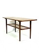 Sofabord i teak med flethylde af dansk design fra 1960erne. 
5000m2 udstilling.
Flot stand
