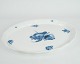 Royal Copenhagen Blå Blomst Kantet, bakke eller fad. no. 8578.
Flot stand
