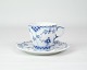 Lille Te / kaffe kop - Musselmalet - Helblonde - Underkop - nr. 1 / 1038
Flot stand
